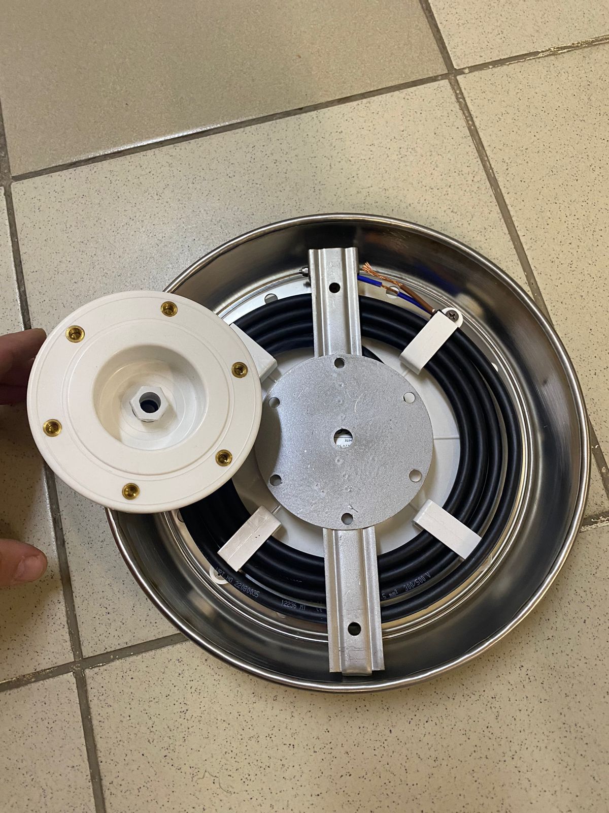   36 Gemas SlimLED-INOX RGB+White 252 12  / () (052153SS)